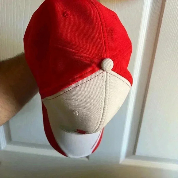 Under Armour Hat - Picture 3 of 6